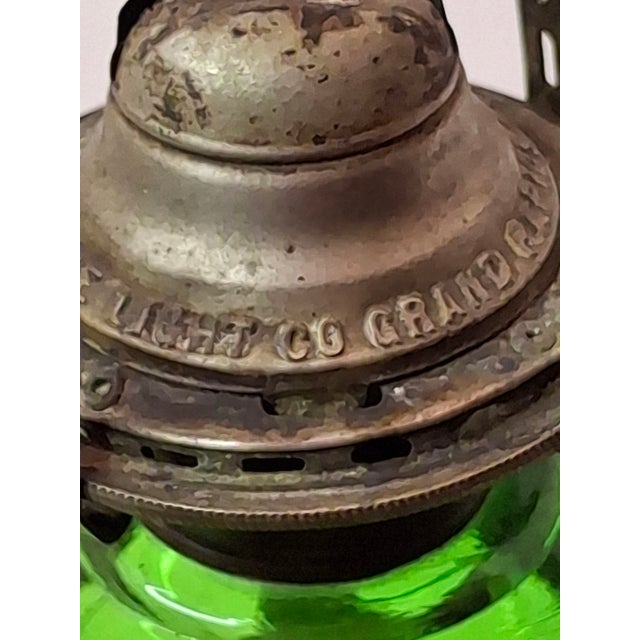 Antique Emerald Green Glass Kerosene Finger Lamp 4-Panel Portrait Pilgrim For Sale - Image 14 of 18