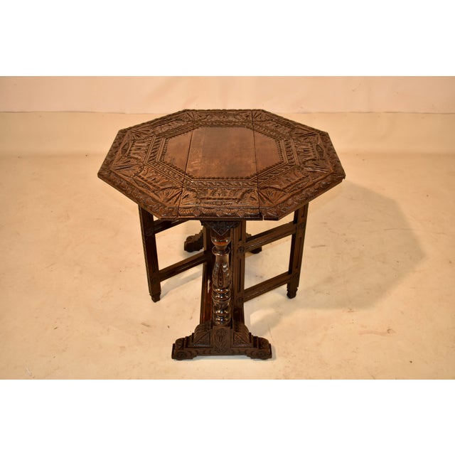 Early 18th Century English Oak Hand-Carved Gate Leg For Sale - Image 11 of 14