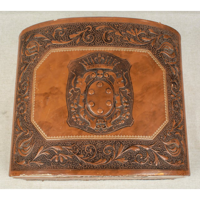 Renaissance French Chateaux Porcelain Plaques - Boxed - Set of 7 For Sale - Image 3 of 13