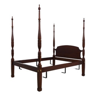 Henkel Harris Queen Size Mahogany Model 150 Poster Bed For Sale