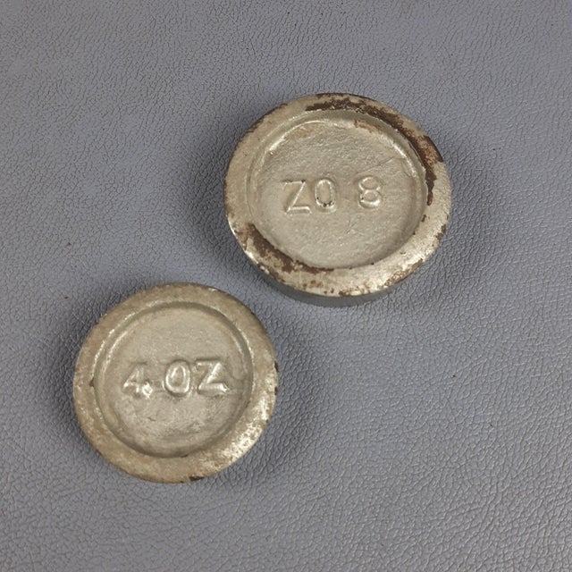 Metal Kitchen Scale with 2 Weights from Harper, England, 1960s For Sale - Image 10 of 13