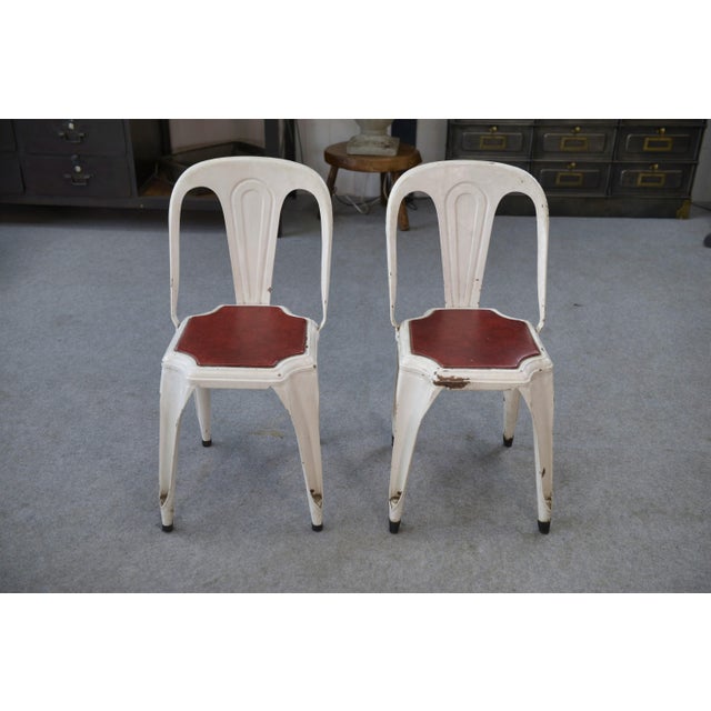 Created in 1922 by Lyon-based engineer Joseph Mathieu, the Multipl's chair is an iconic model made of stamped metal,...