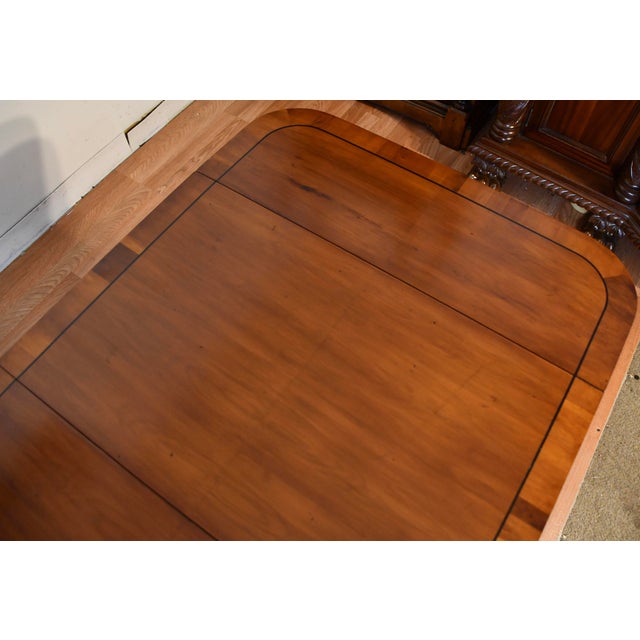 1950s Pair of Vintage Hekman Cherry Inlaid Drop-Leaf Pembroke Side Tables / End Tables For Sale - Image 16 of 18