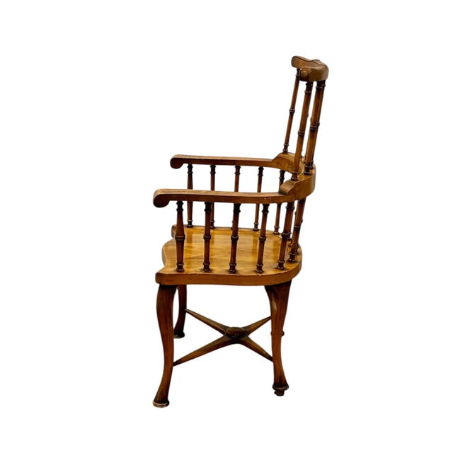 English Windsor Armchair, 1870 For Sale - Image 4 of 11