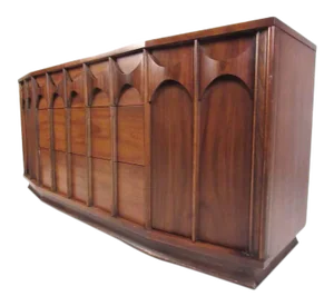 Mid-Century Walnut Broyhill Style Dresser