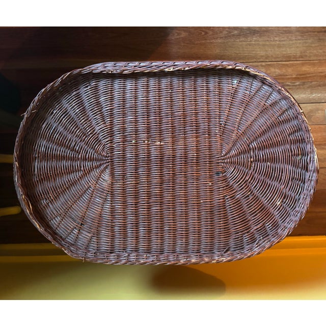 Mid-Century Modern 1960s Wicker Elephant Table With Original Finish For Sale - Image 3 of 8