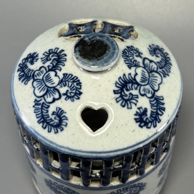 Chinese China Vintage Blue‑and‑White Porcelain Hollow‑Out Floral Incense Burner For Sale - Image 3 of 9