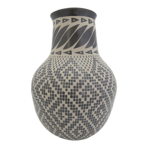 Mata Ortiz Martha Martinez d'Guiz Geometric Maze Pottery Vase