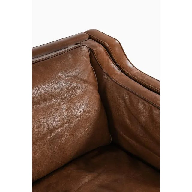 Model 2213 Sofa in Teak and Leather attributed to Børge Mogensen, 1963 For Sale - Image 6 of 8