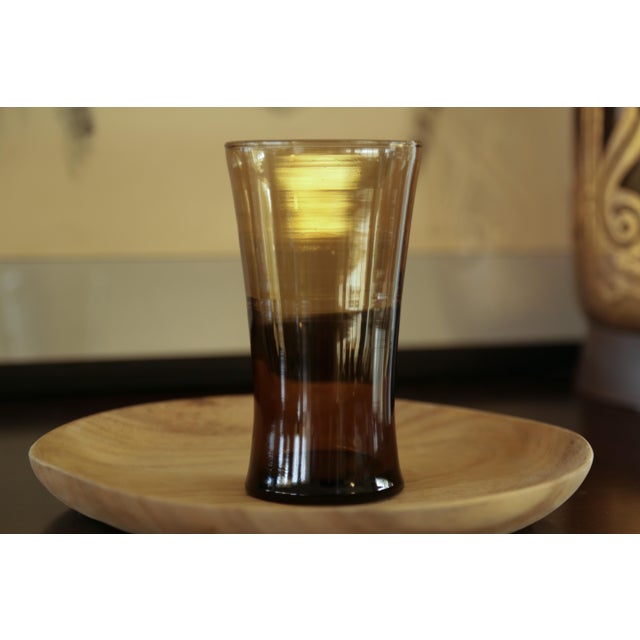 Mid-Century Modern 1970s Anchor Hocking Linden Mocha Tawny Brown Glass Flared Tumblers – 16oz, Retro Mid-Century For Sale - Image 3 of 18