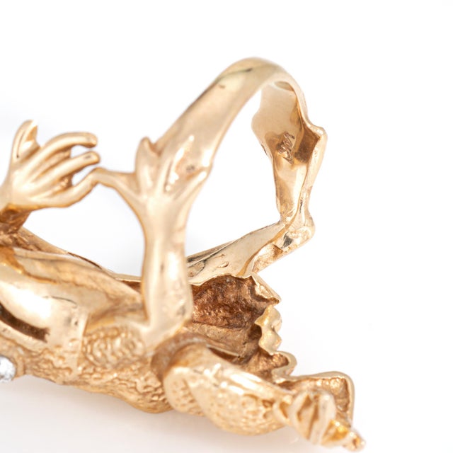 Metal 70s Vintage Frog Ring Heavy 14k Yellow Gold Diamond Eyes 8.5 Cocktail Jewelry For Sale - Image 7 of 7