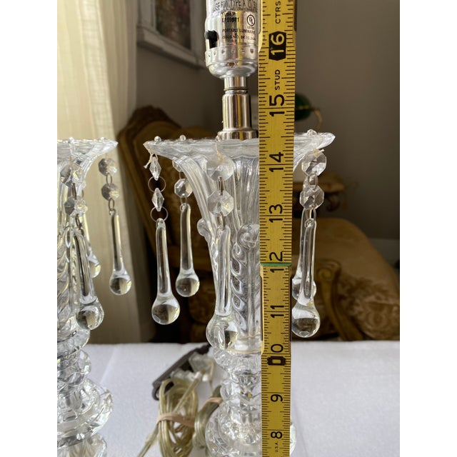 Vintage Pair of Cut Glass Table Lamps, Crystal Prisms, Ornate Traditional Hollywood Regency Lighting, Clear Glass Decorative Lamps For Sale - Image 4 of 10