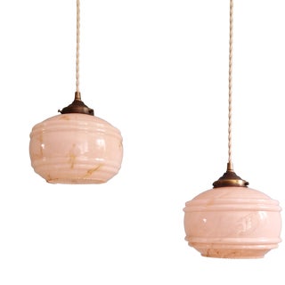 Art Deco Pendant Lights in Pink Marbled Opaline Glass, 1930s, Set of 2 For Sale