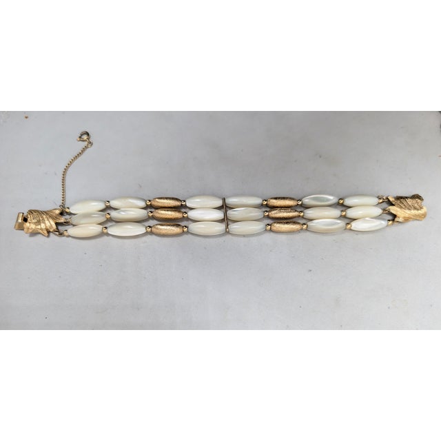 Vintage Signed Napier Goldtone Mother-of-Pearl Beaded Bracelet For Sale In Philadelphia - Image 6 of 9
