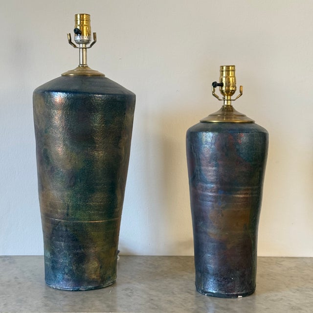 Mid-Century Modern Vintage Hand Thrown California Studio Pottery Lamps in Metallic Raku Glaze, Set of 2 For Sale - Image 3 of 10