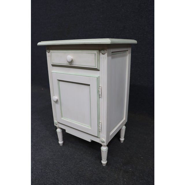 French Louis XVI-Style Painted Nightstand For Sale In Philadelphia - Image 6 of 12