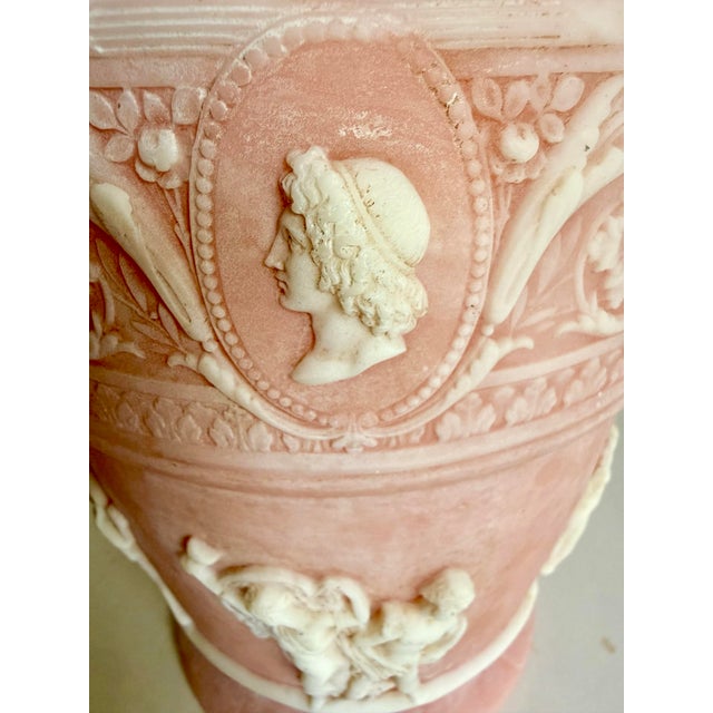 Neoclassical 1970s Pink Neoclassical Roman Relief Cachepot Planter, Attributed to Incolay For Sale - Image 3 of 11