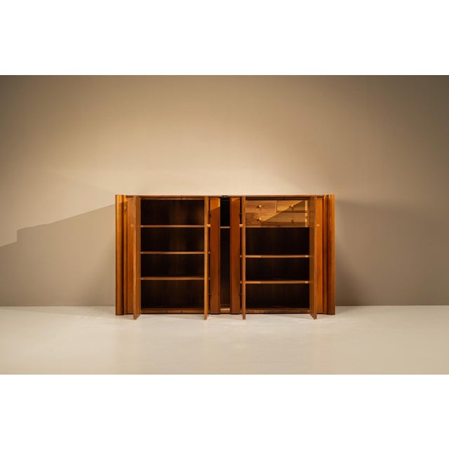 Scuderia Sideboard in Walnut by Carlo Scarpa for Bernini, Italy, 1970s For Sale - Image 6 of 16