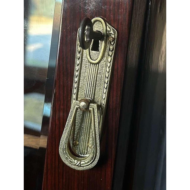 Art Nouveau Pillar Display Cases, 1910, Set of 2 For Sale - Image 6 of 13