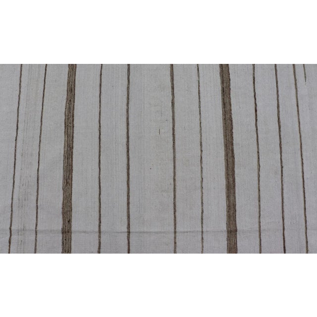 2020s 2020s Oversized Afghan Flat Weave Kilim With Modern Design in Ivory and Light Brown For Sale - Image 5 of 13