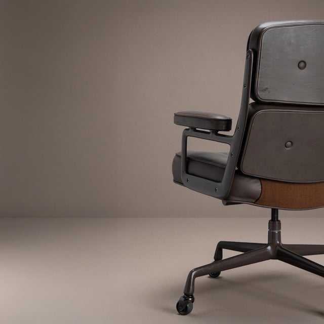 Eames Time Life Executive Chair by Herman Miller in Original Cigar Brown Leather & Brown Coated Frame For Sale - Image 9 of 12