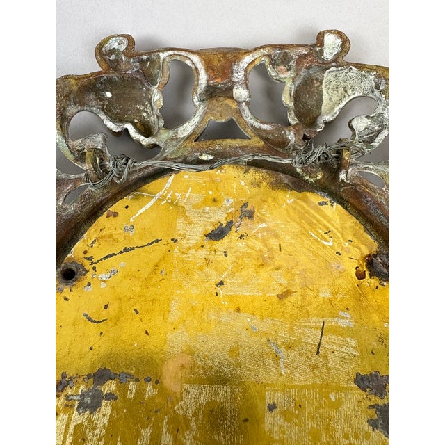 19th Century French Bronze D’Or Oval Picture Frames - A Pair For Sale - Image 10 of 12