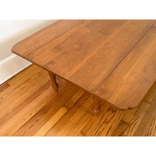 1950s 1950s Early American Style Baumritter Ethan Allen Maple Coffee Table For Sale - Image 5 of 10