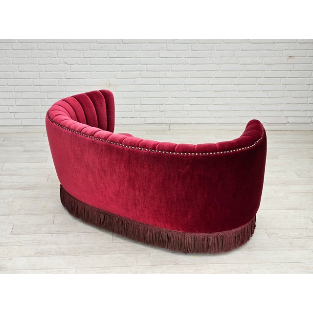 Danish 2-Seater Banana Sofa in Cherry-Red Velour, 1970s For Sale - Image 15 of 18