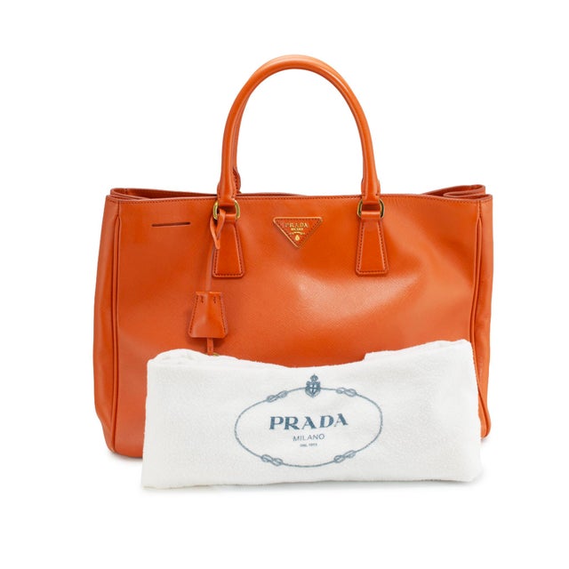 Prada Lux Galleria Saffiano Papaya Leather Large Tote Bag For Sale - Image 14 of 14