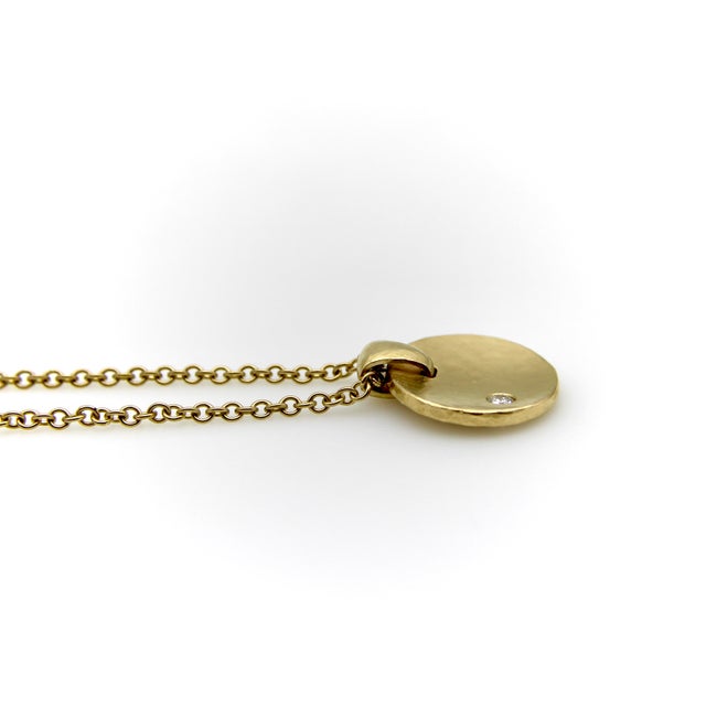 1990s 1990s 18k Gold and Diamond Tony Malmed Hand-Hammered Zen Necklace For Sale - Image 5 of 11