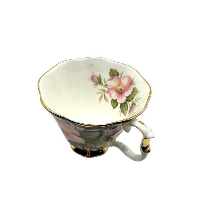 Rose Vintage Royal Albert Alberta Rose Teacup and Saucer Set of One For Sale - Image 8 of 14