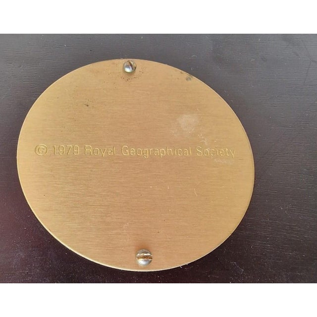 Metal The Royal Geographical Society World Clock, 1979 For Sale - Image 7 of 9