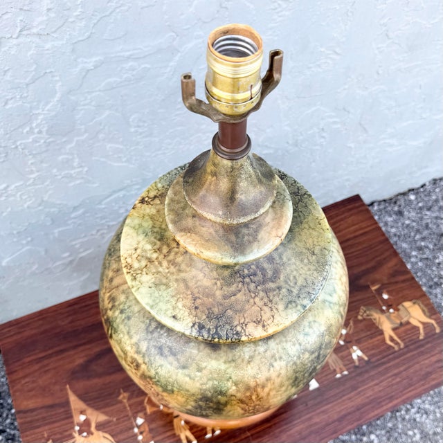 Vintage Ceramic and Wood Olive Green Earth-Tone Table Lamp For Sale - Image 4 of 8