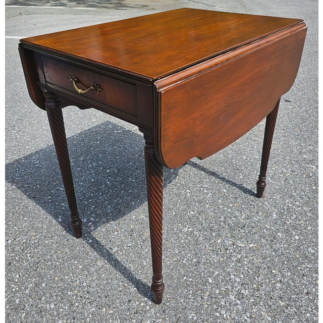 Traditional Early 20th Imperial Grand Rapids Mid Century Mahogany Pembroke Table For Sale - Image 3 of 9