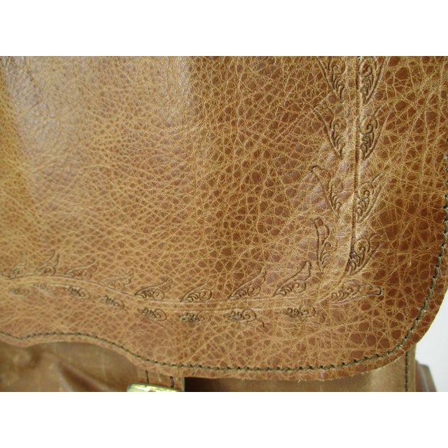 American Art Lamp, Lether Purse / Handbag, Early Guild Master Co., Made Usa 2000's For Sale - Image 3 of 12