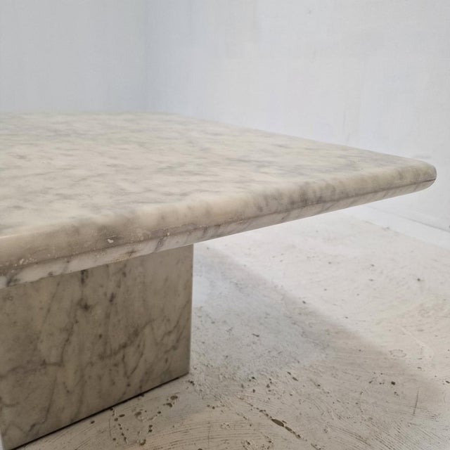 Italian Carrara Marble Coffee Table, 1980s For Sale - Image 16 of 17