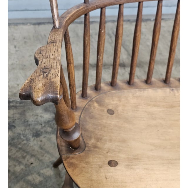 Late 20th Century Windsor Chair Comb Back Bench W Arms, Tiger Maple, Oak & Maple Made in Ohio For Sale In Cleveland - Image 6 of 12