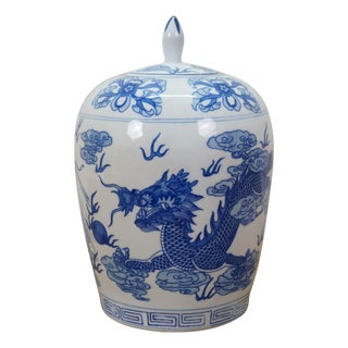 Chinese Chinoiserie Blue & White Porcelain Dragon Ginger Jar Mantel Vase Urn 11" For Sale