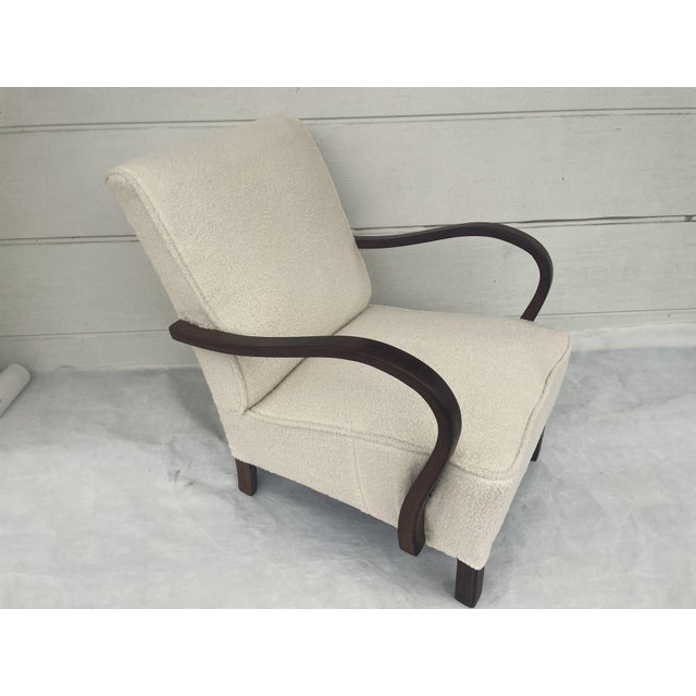 Art Deco Armchair in Lamb's Bouclé by J. Halabala, 1920s For Sale - Image 17 of 18