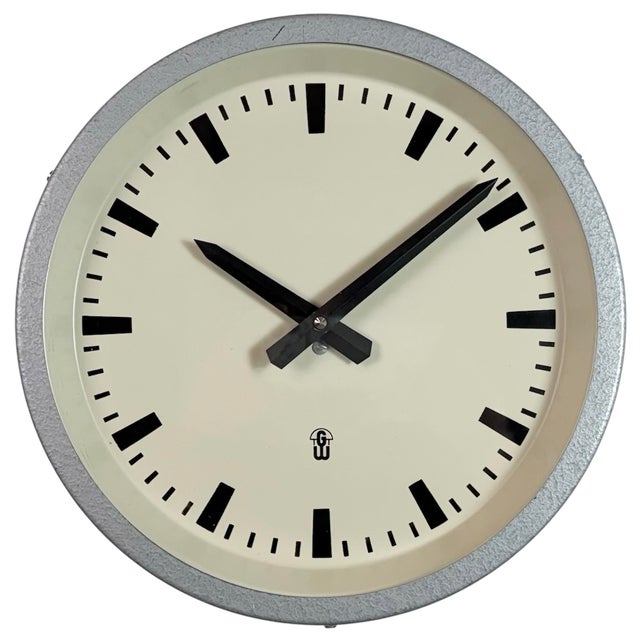 Industrial Grey Wall Clock from GW, East Germany, 1960s For Sale - Image 18 of 18
