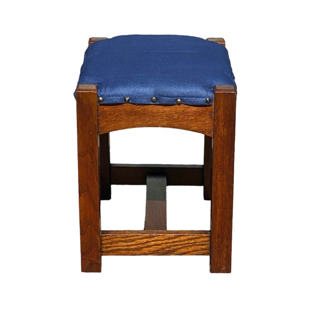 Early 20th Century Antique Arts & Crafts / Mission Oak Footstool Attributed to Stickley Brothers For Sale - Image 9 of 10