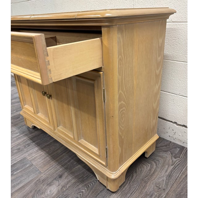 Vintage Bernhardt Furniture Flip Top Server Sideboard For Sale In Kansas City - Image 6 of 13