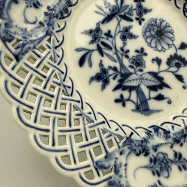 Vintage Pierced Plate with Blue Onion Pattern from Meissen, 1930s For Sale - Image 4 of 14