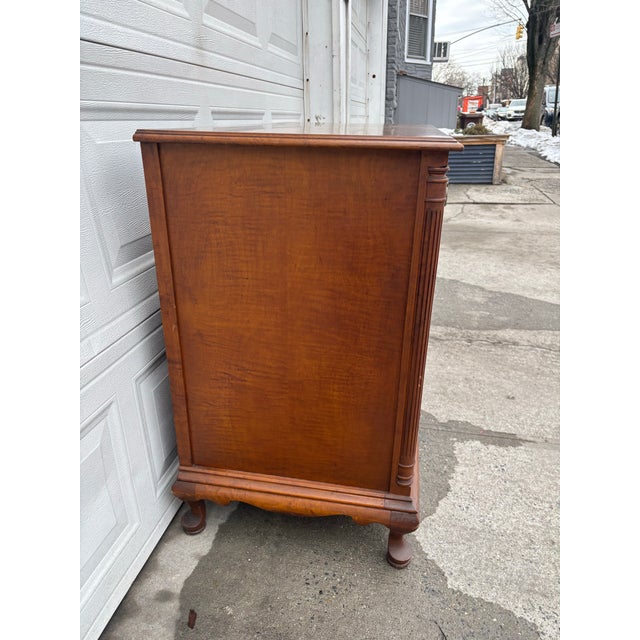 Early 20th Century Antique Colonial Revival Dresser Chest of Drawers | 1930s Solid Wood Queen Anne Style Chest | Vintage American Bedroom Storage Furniture For Sale - Image 5 of 12