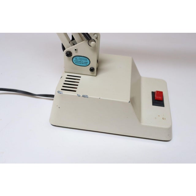 Vintage Off-White Adjustable Articulating Task / Desk Lamp by Electrix For Sale - Image 11 of 12