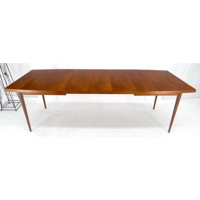 Danish Mid Century Modern Teak Boat Shape Dining Table w/ 3 12" Leaves MINT For Sale - Image 10 of 17