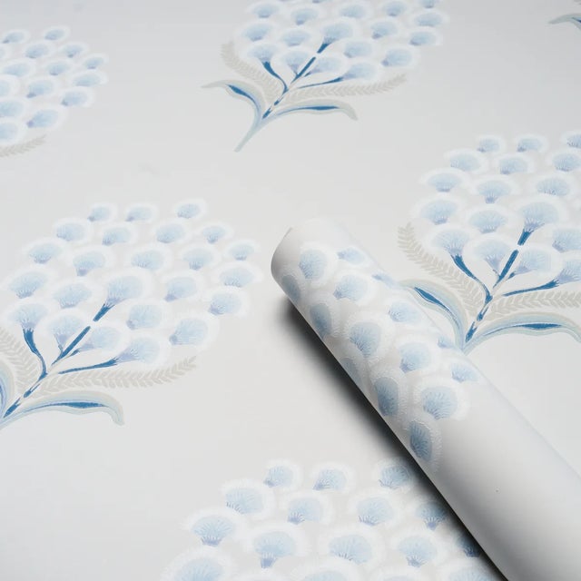 Schumacher Schumacher Aurelia Wallpaper In Porcelain For Sale - Image 4 of 5