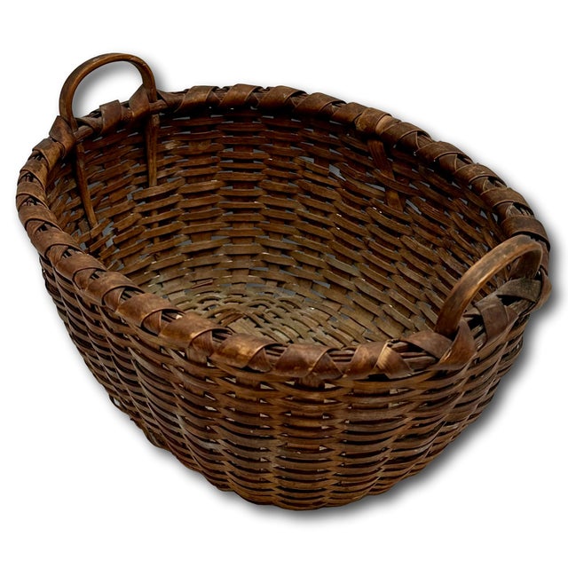 Late 19th Century Small Size Late 19th Century Antique American Hand Woven Ash Splint Bread Basket - Nice Original Color & Patina For Sale - Image 5 of 18