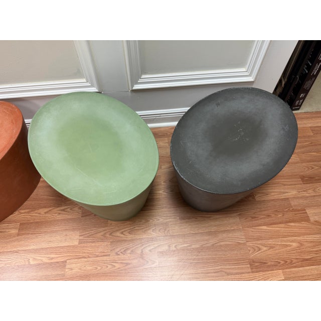 Maya Lin Late 20th Century Authentic Maya Lin for Knoll Studio Concrete "Stone" Stool / Side Table For Sale - Image 4 of 10