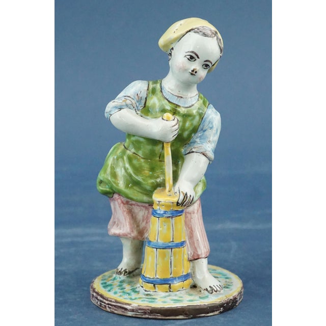 19th Century Hungarian Anabaptist Majolica Ceramic Peasant Women from Stomfa Haban, Set of 2 For Sale - Image 4 of 18